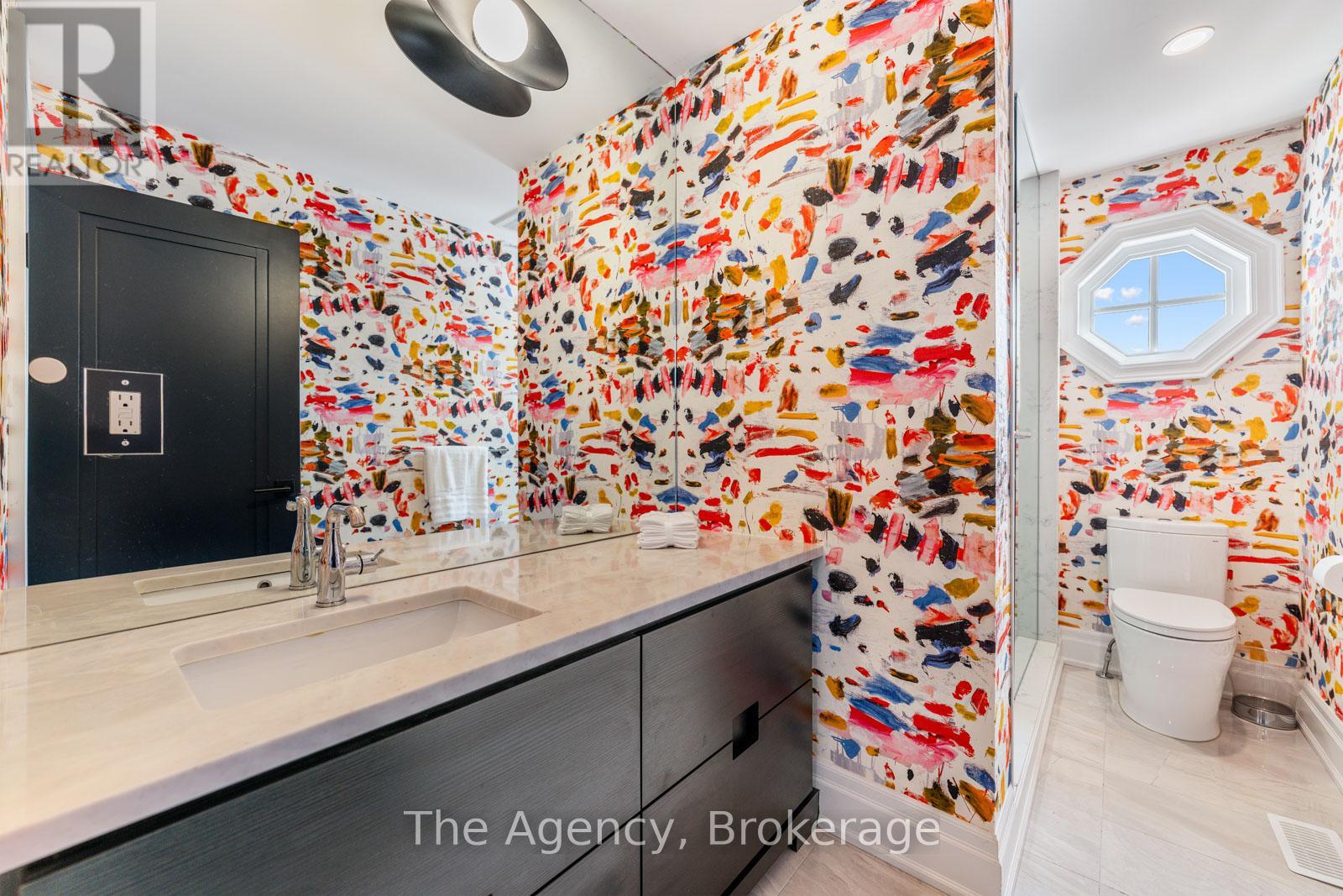 Photo 28 of 3 2265 Lakeshore Road, Burlington ON