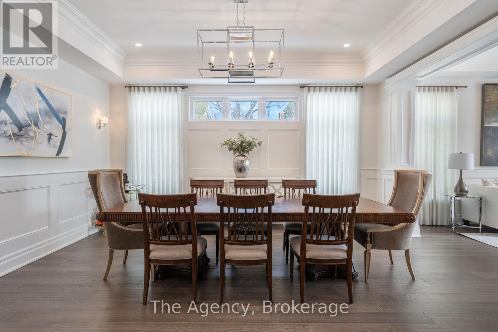 Photo 9 of 3 2265 Lakeshore Road, Burlington ON