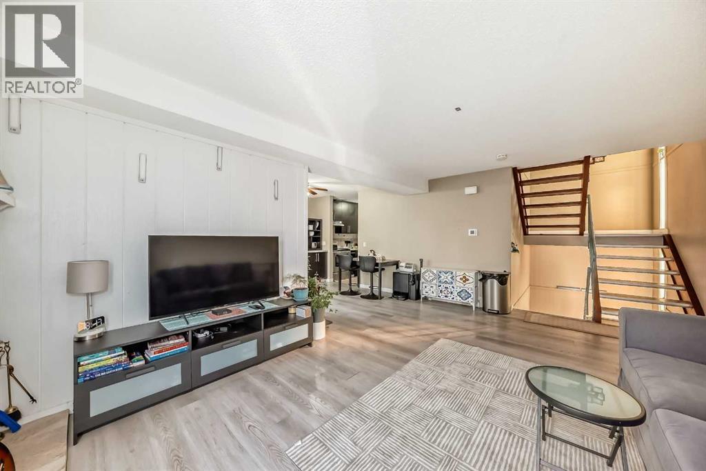 Photo 14 of 409 3500 Varsity Drive Nw, Calgary AB