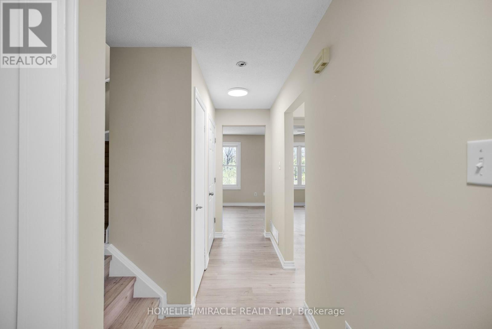Photo 3 of 49 D Aubigny Road, Brantford ON