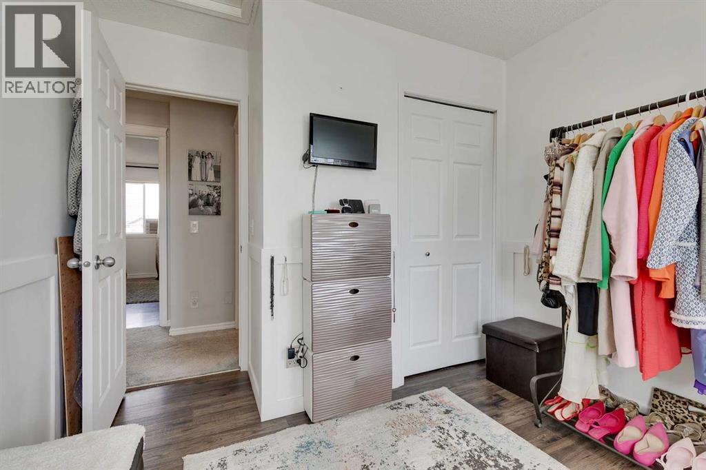 Single Family House for Sale in  Copperfield Heights SE Copperfield Calgary 