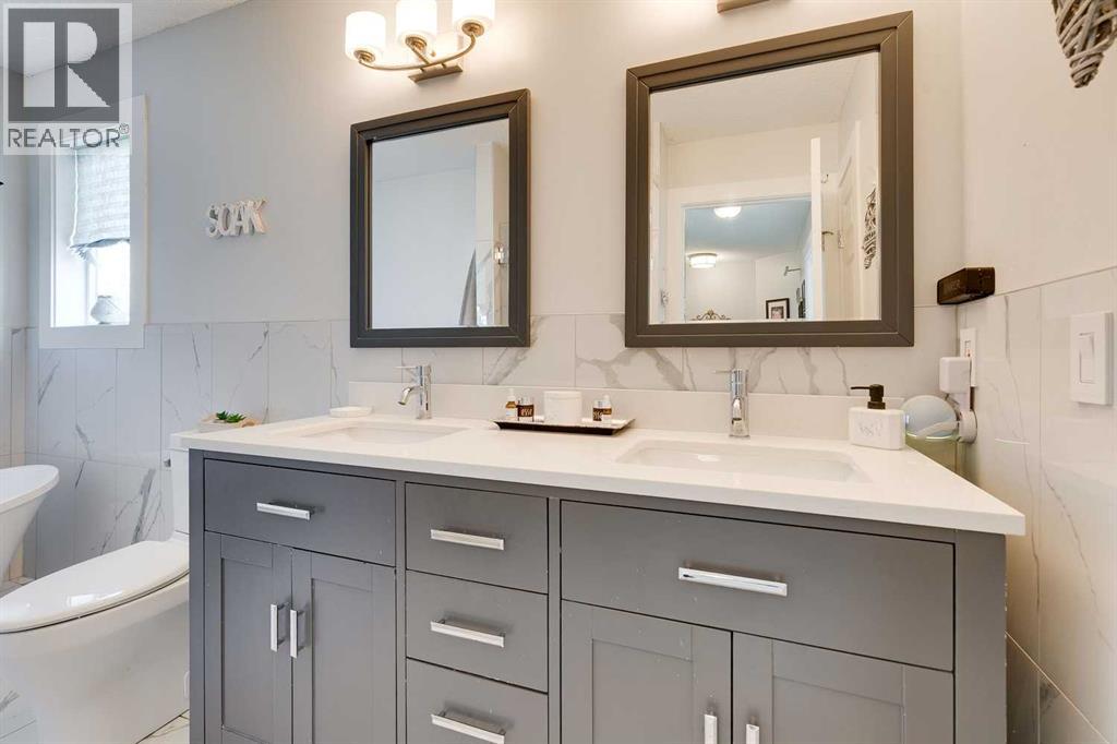 Single Family House for Sale in  Copperfield Heights SE Copperfield Calgary 