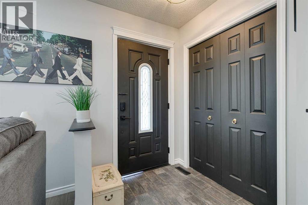 Single Family House for Sale in  Copperfield Heights SE Copperfield Calgary 