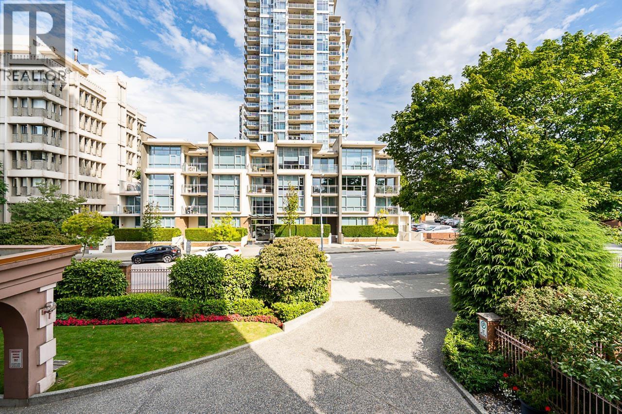 Photo 11 of 205 612 Fifth Avenue, New Westminster BC
