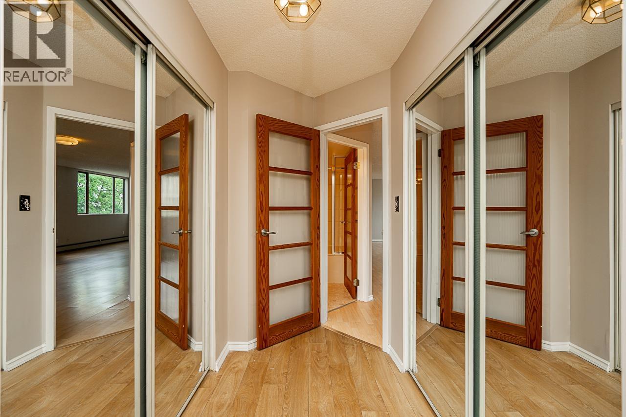 Photo 15 of 205 612 Fifth Avenue, New Westminster BC