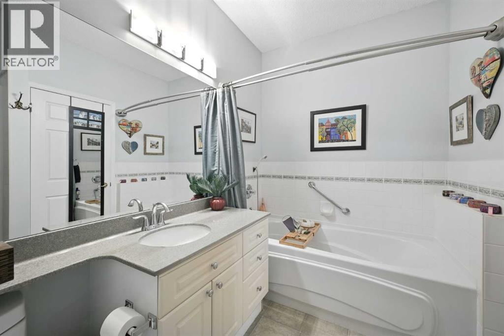 Photo 20 of 411 5201 Dalhousie Drive Nw, Calgary AB