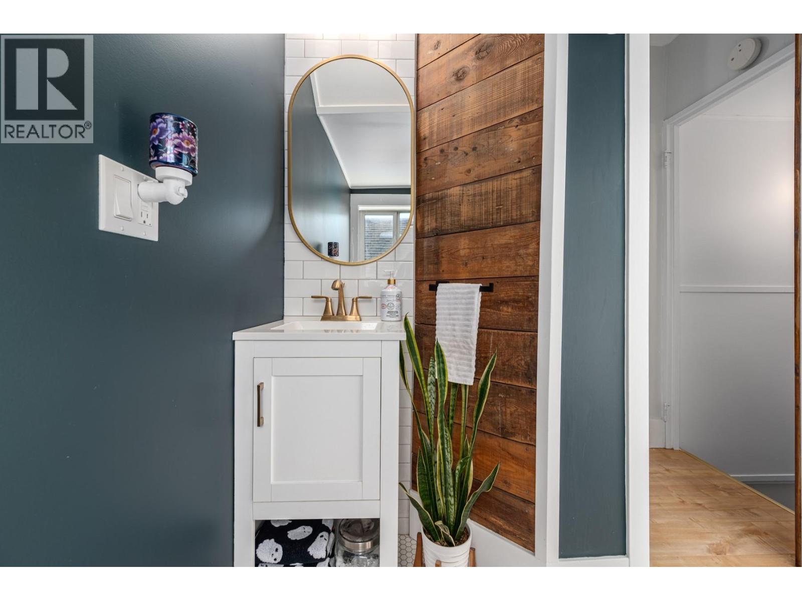 2540 COLDWATER Avenue, Merritt