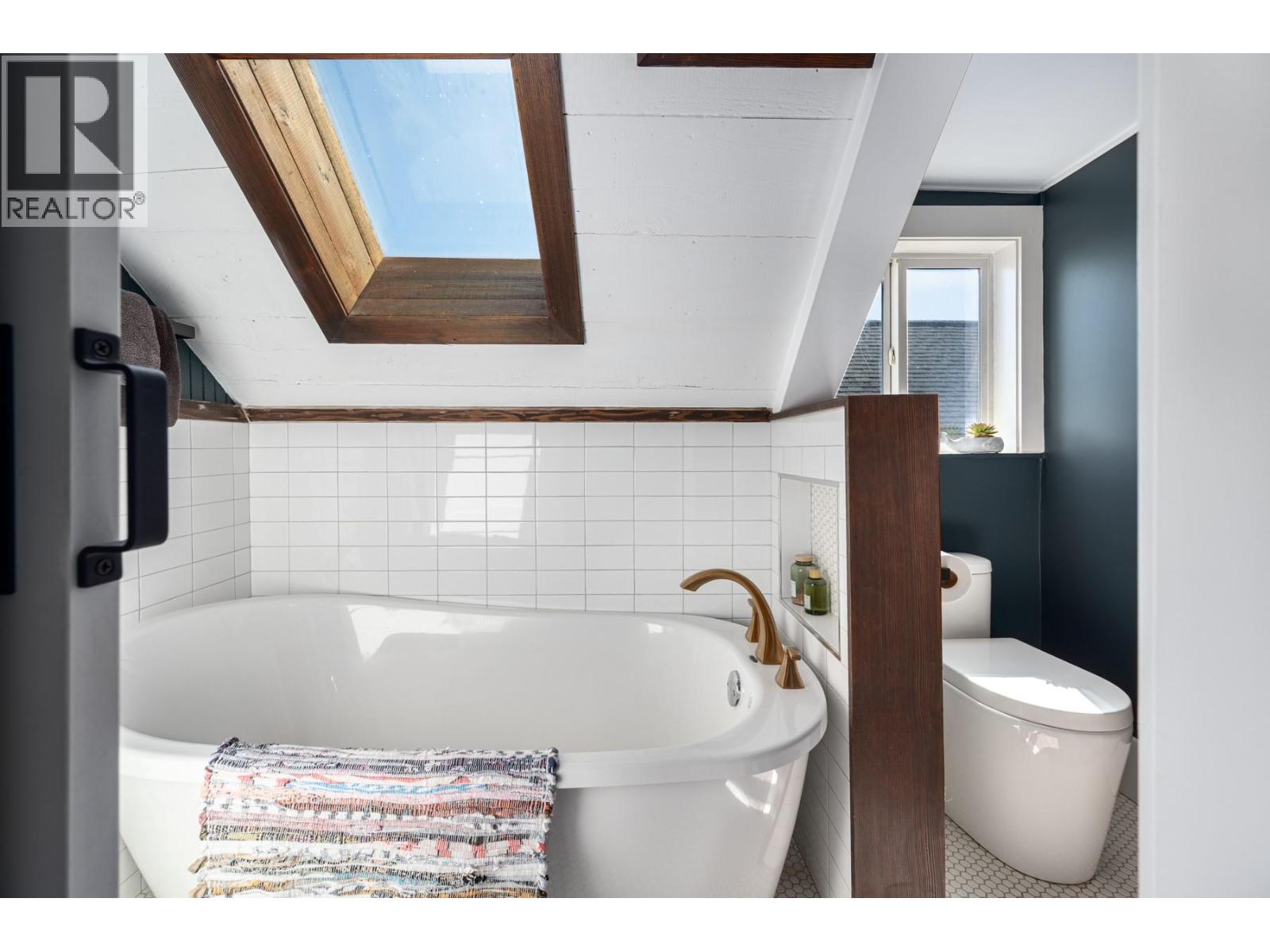 2540 COLDWATER Avenue, Merritt