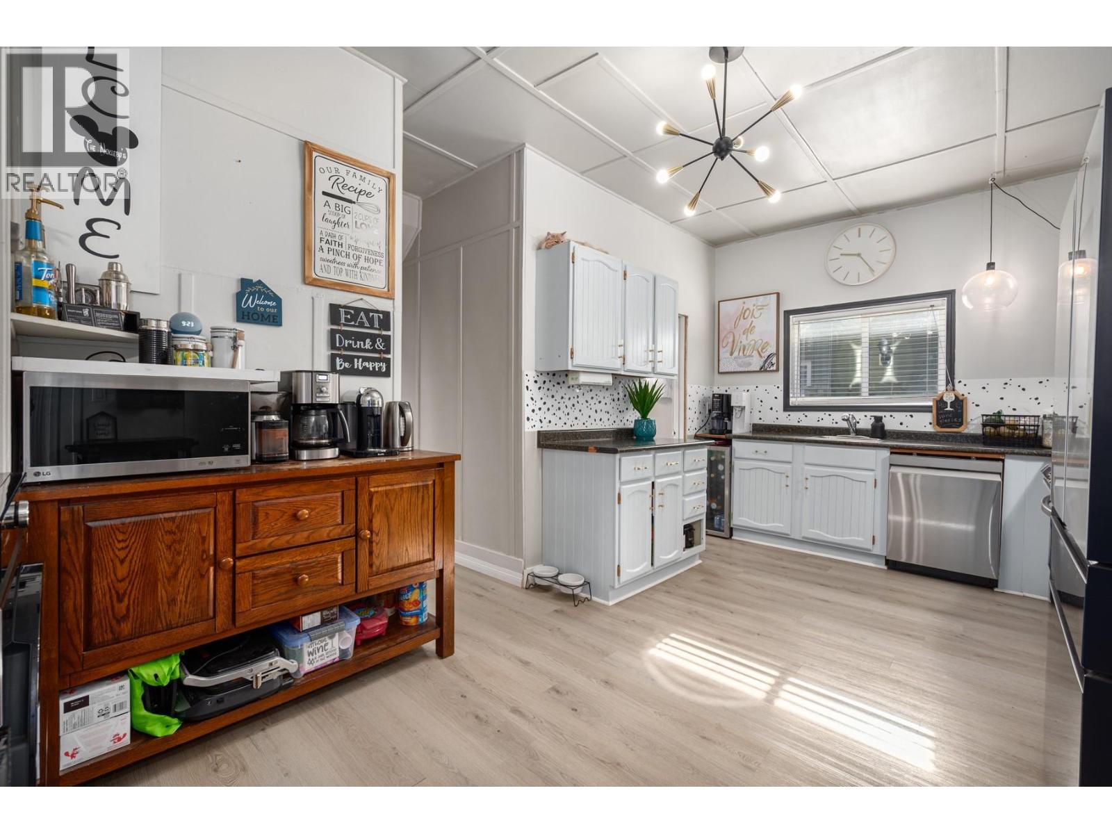 2540 COLDWATER Avenue, Merritt