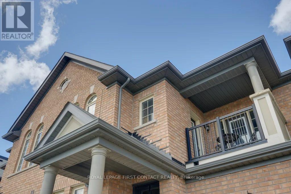 Photo 29 of 241 Jim Mortson Drive, East Gwillimbury ON