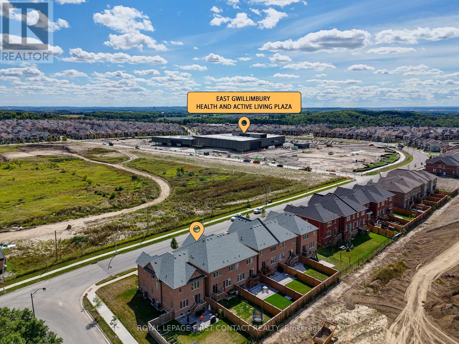 Photo 31 of 241 Jim Mortson Drive, East Gwillimbury ON