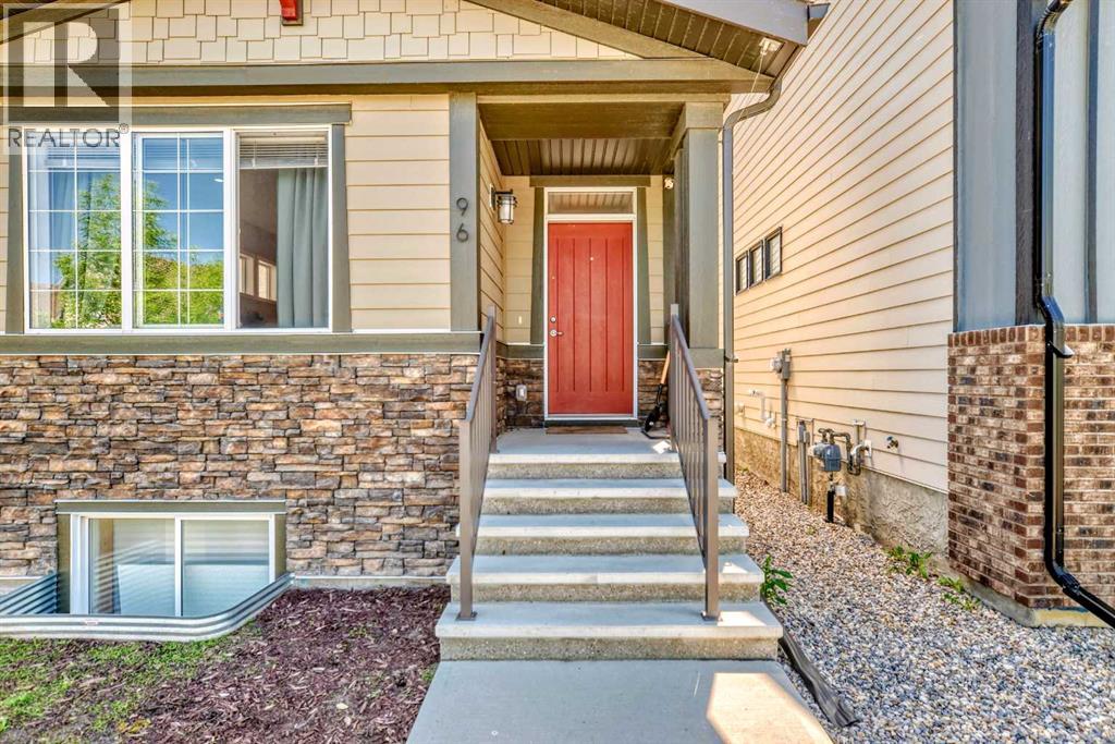 Photo 3 of 96 Masters Heights Se, Calgary AB