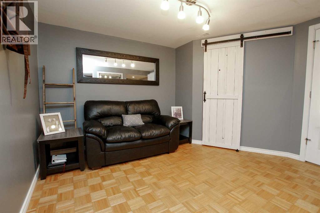 Photo 35 of 4 Mckee Close, Red Deer AB