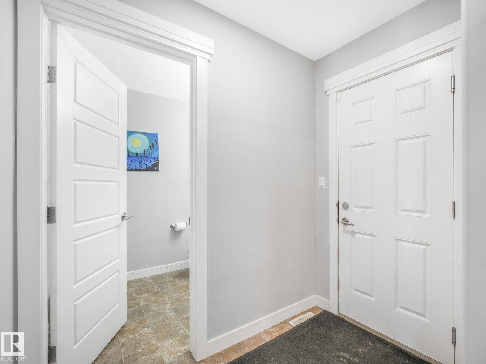 Photo 17 of 4503 126 Av Nw, Edmonton AB