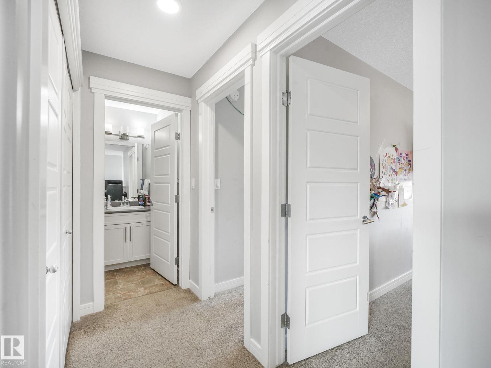 Photo 21 of 4503 126 Av Nw, Edmonton AB
