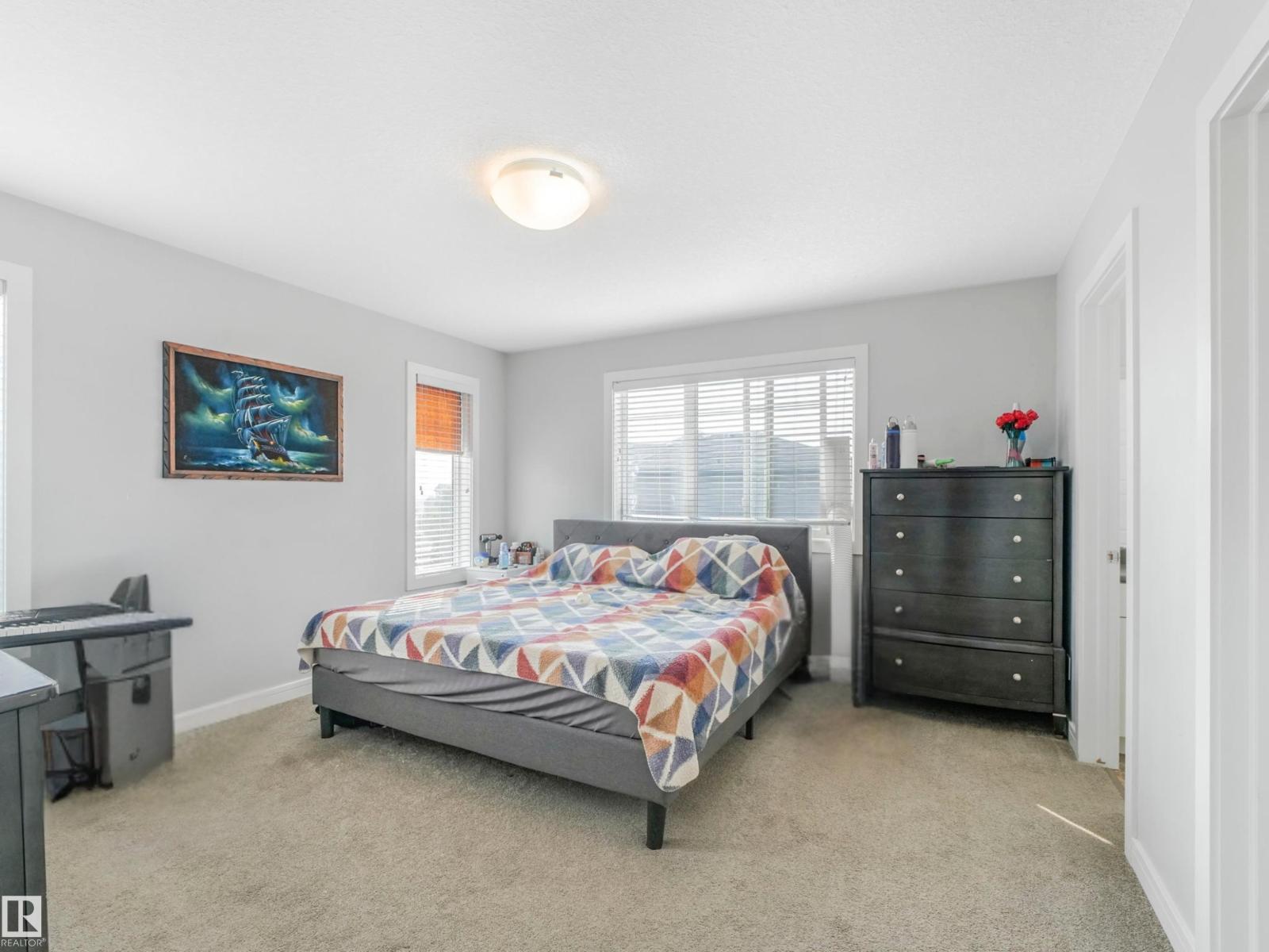 Photo 22 of 4503 126 Av Nw, Edmonton AB