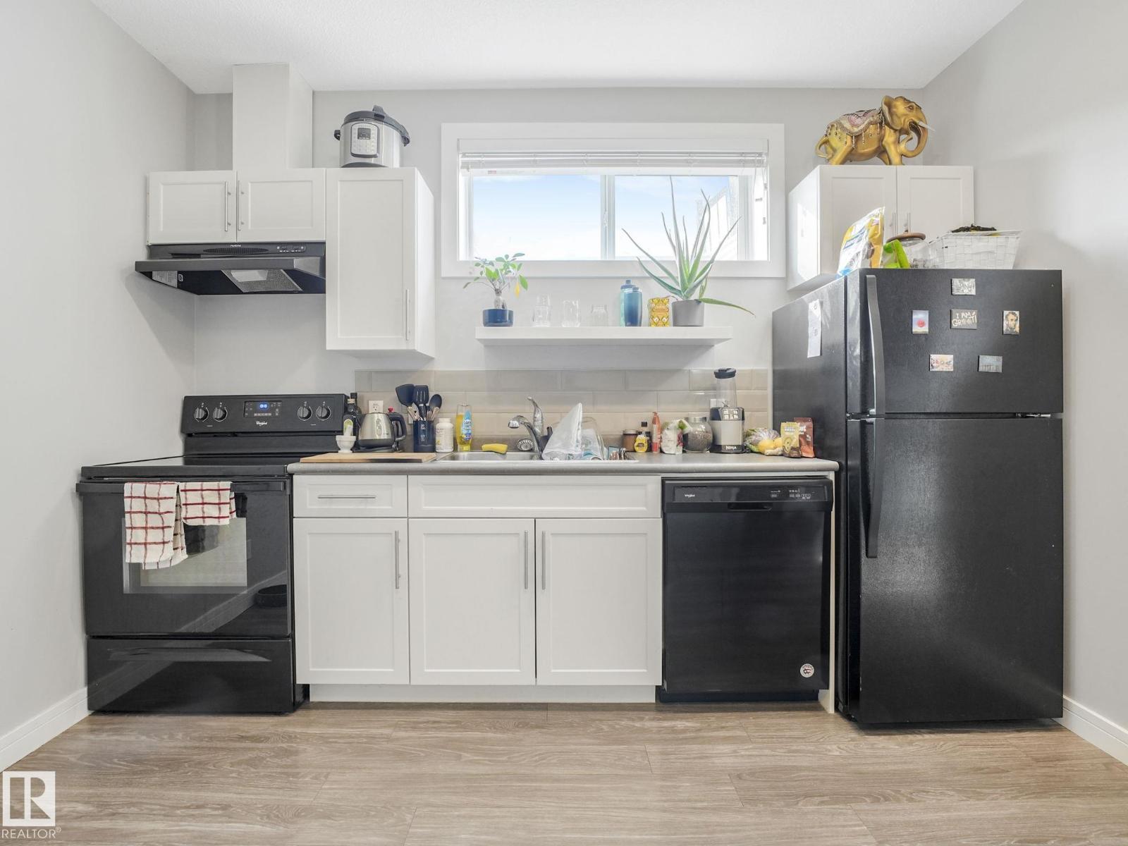 Photo 38 of 4503 126 Av Nw, Edmonton AB