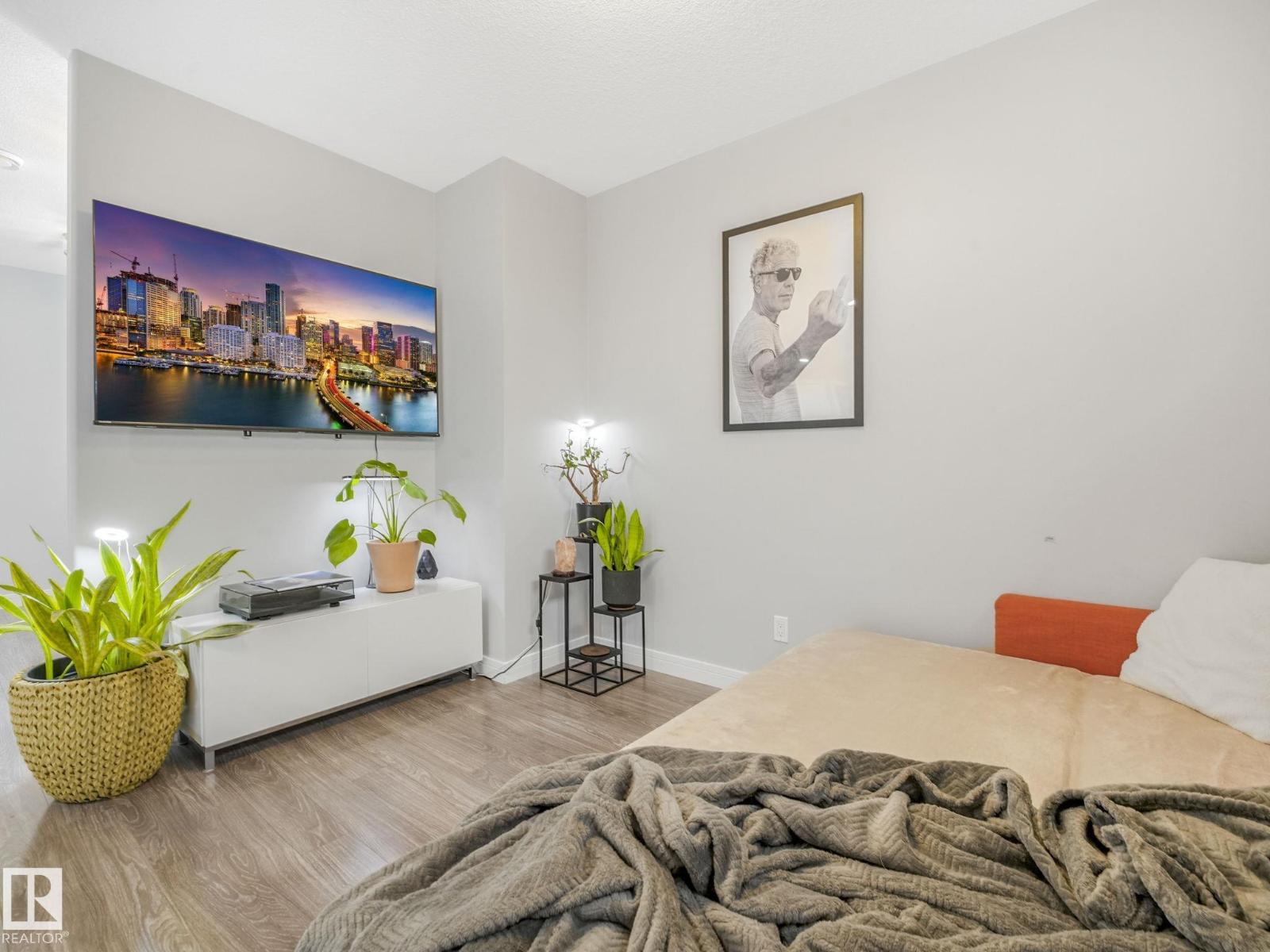 Photo 41 of 4503 126 Av Nw, Edmonton AB