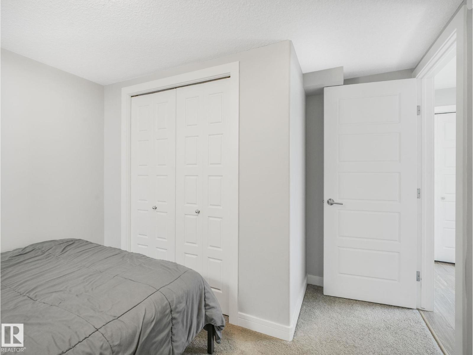 Photo 43 of 4503 126 Av Nw, Edmonton AB