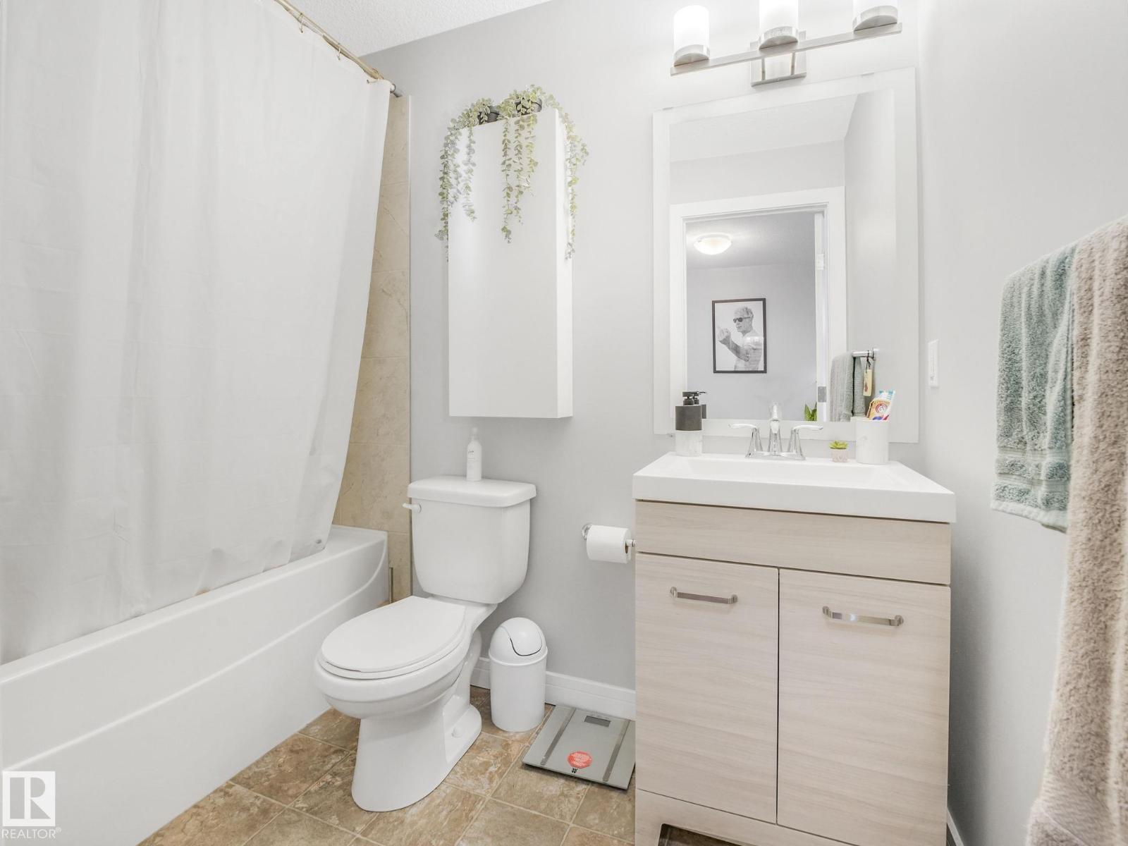 Photo 44 of 4503 126 Av Nw, Edmonton AB