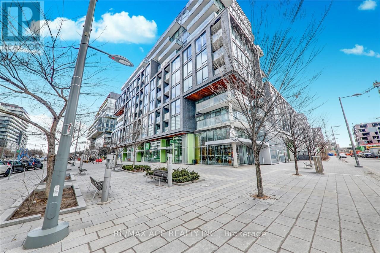 Photo 3 of S 317 455 Front Street E, Toronto ON