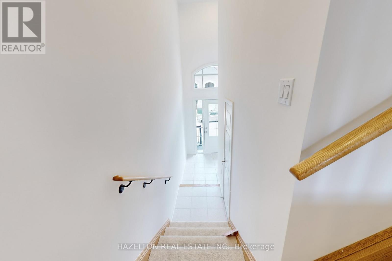 Photo 36 of 26 Calloway Way, Whitby ON