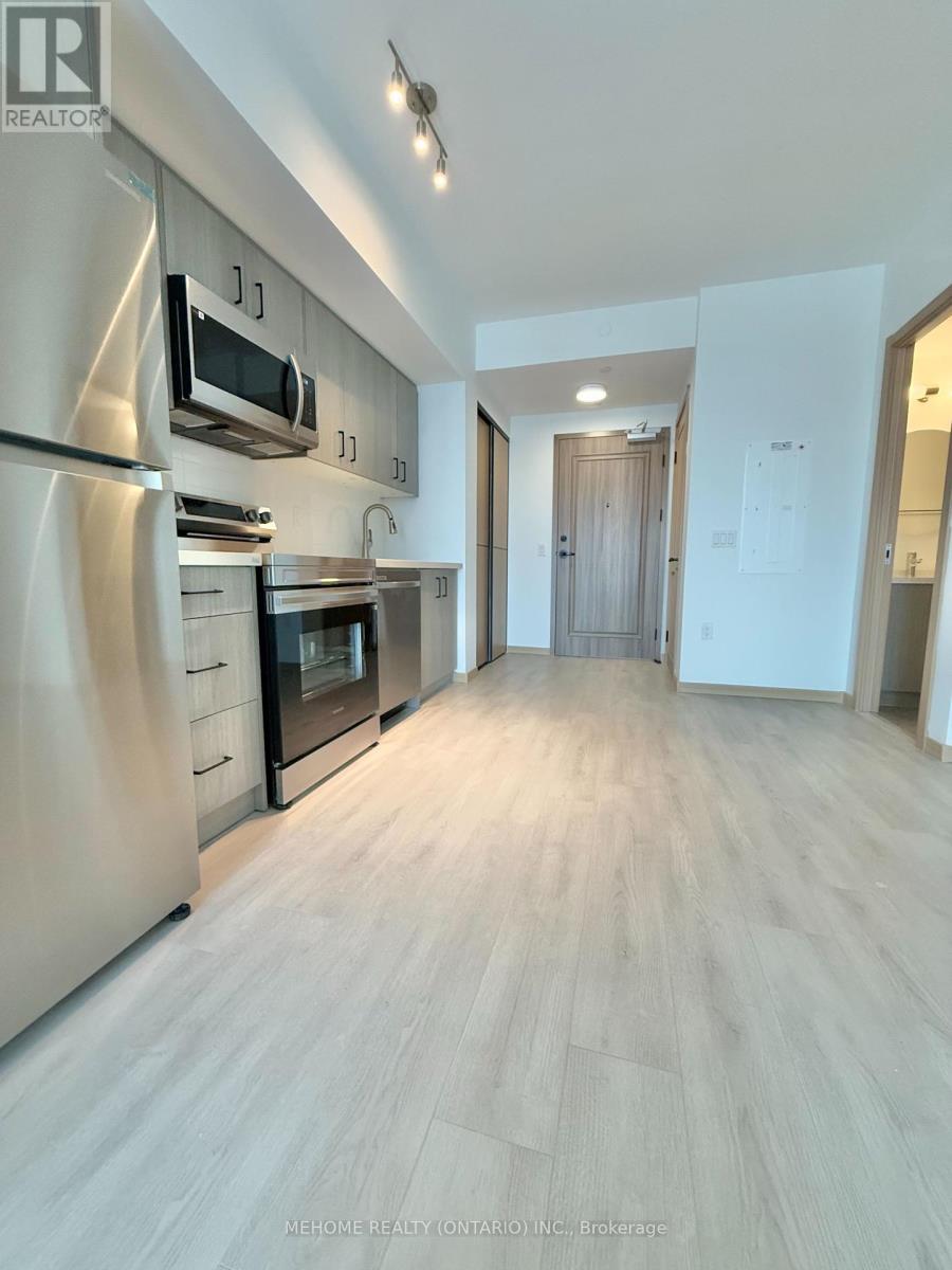 Photo 4 of B 1005 3429 Sheppard Avenue E, Toronto ON