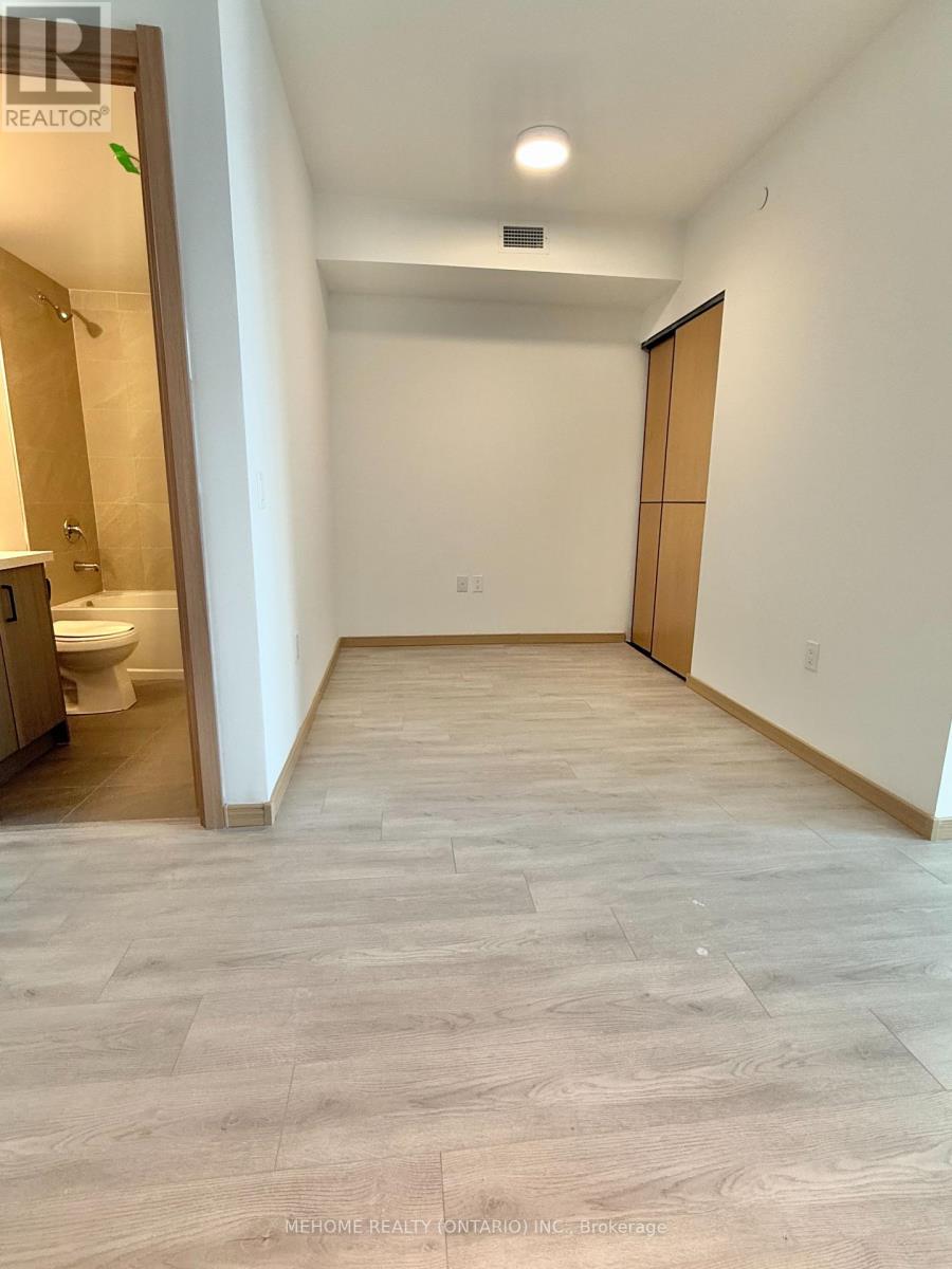Photo 6 of B 1005 3429 Sheppard Avenue E, Toronto ON