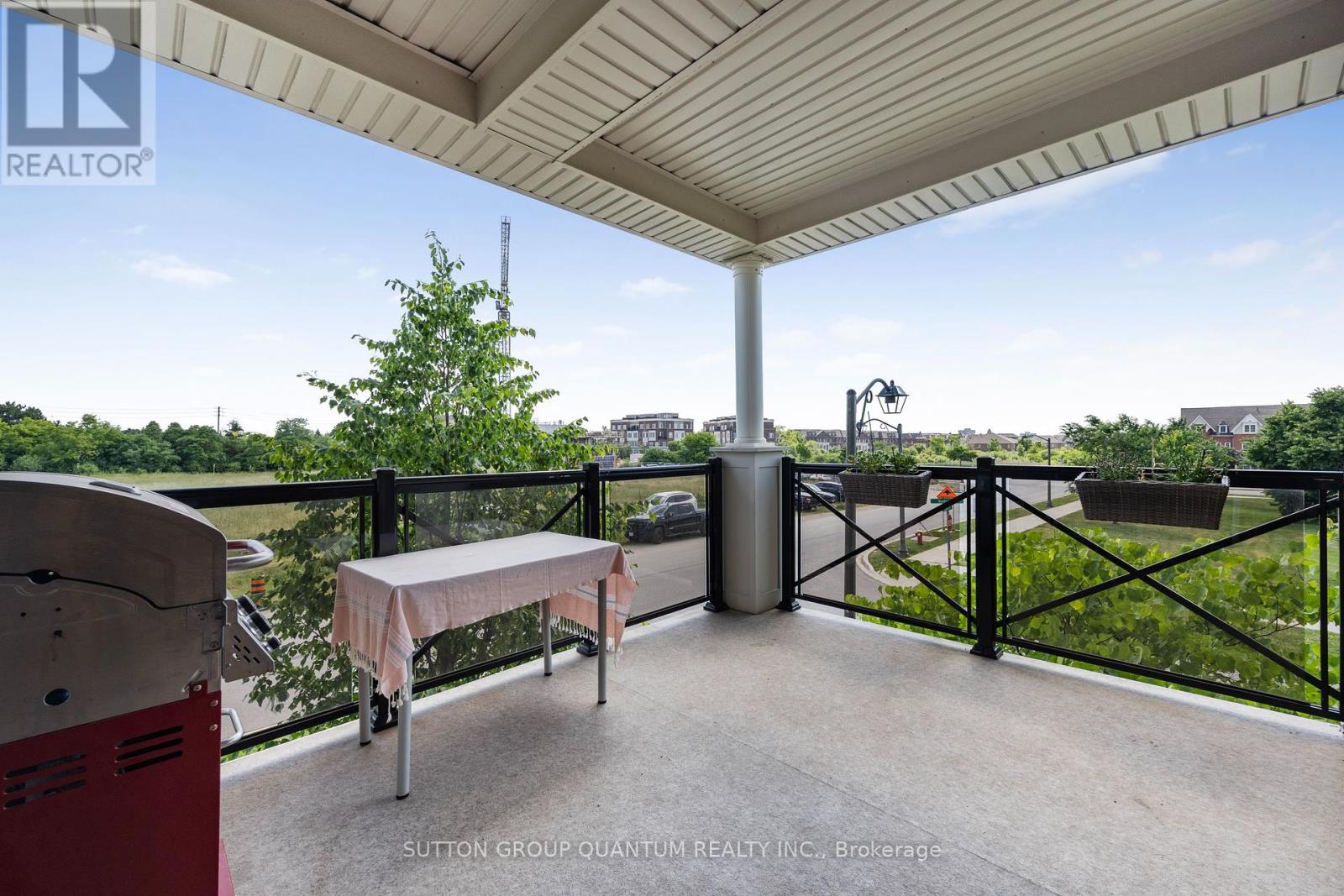 Photo 17 of 201 275 Roxton Road, Oakville ON