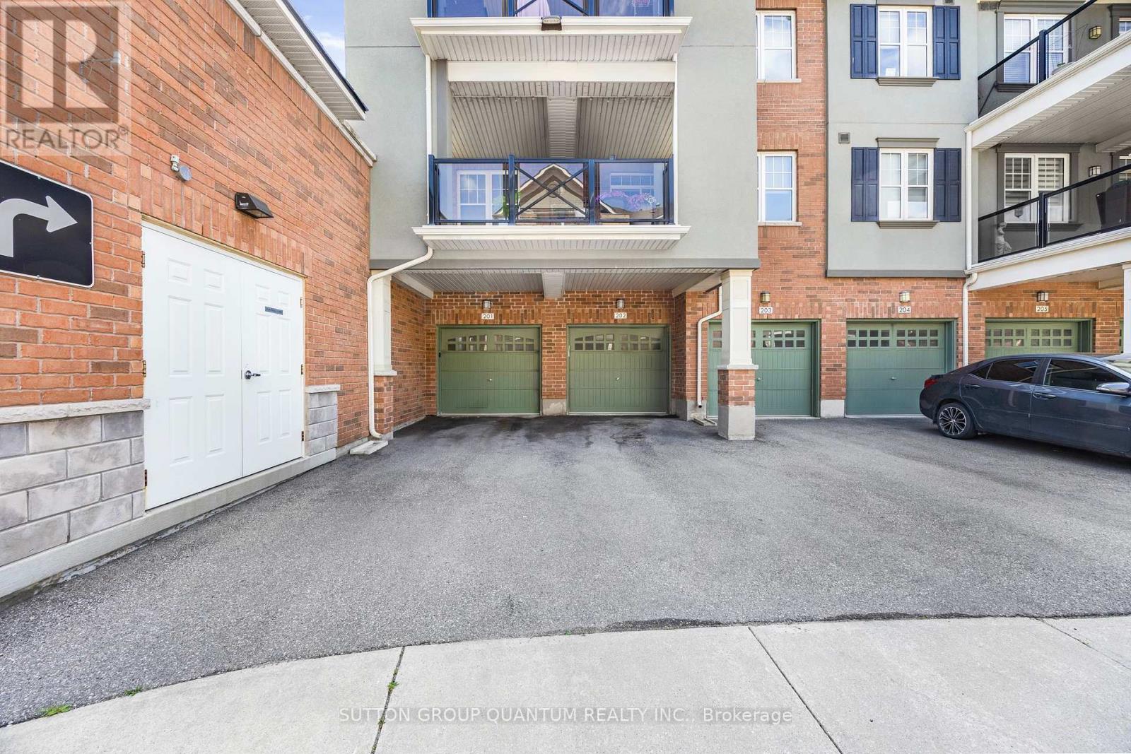 Photo 22 of 201 275 Roxton Road, Oakville ON