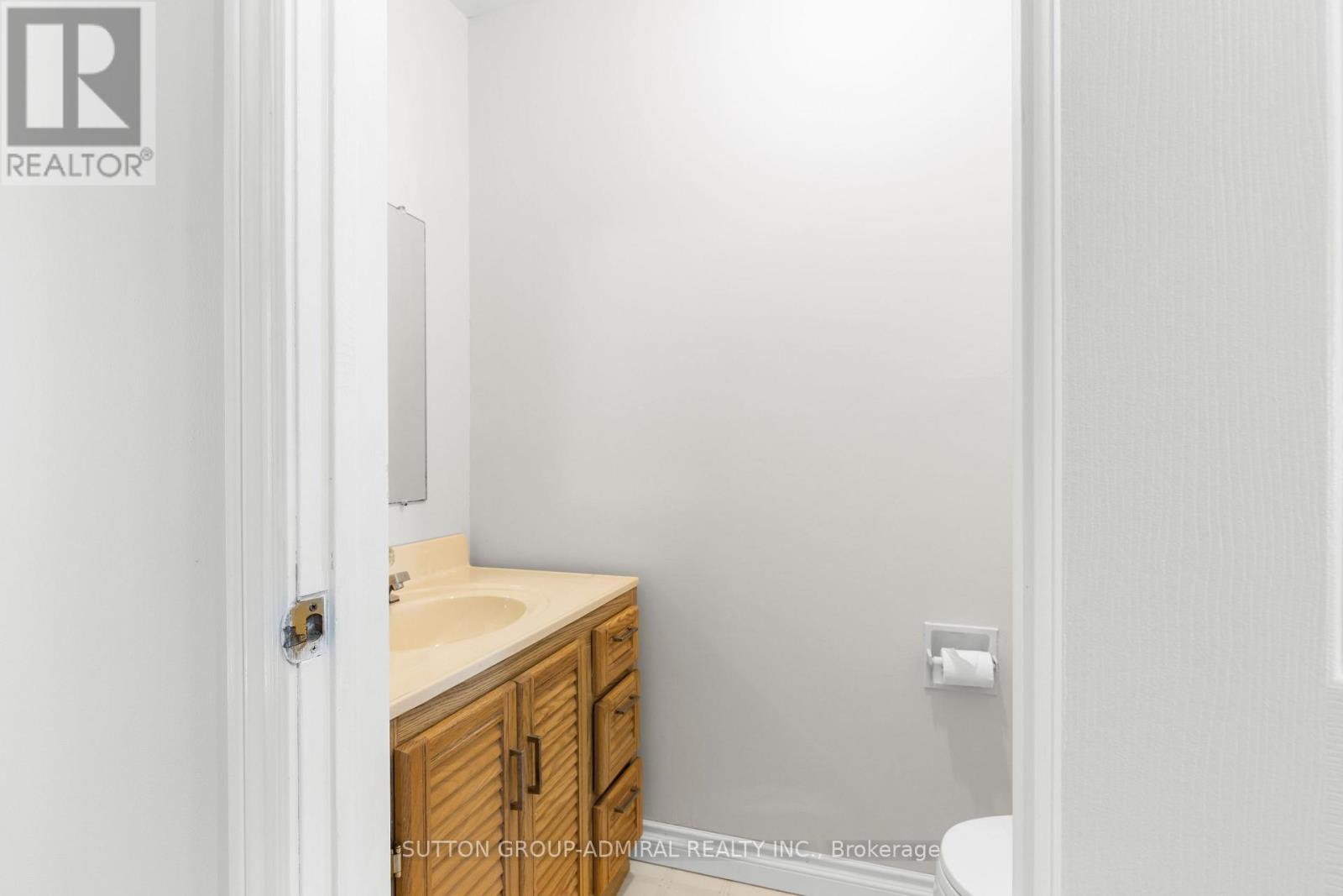 Photo 12 of 63 7340 Copenhagen Road, Mississauga ON
