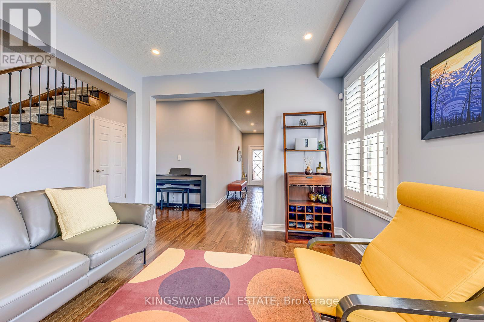 Photo 12 of 423 Cedric Terrace, Milton ON