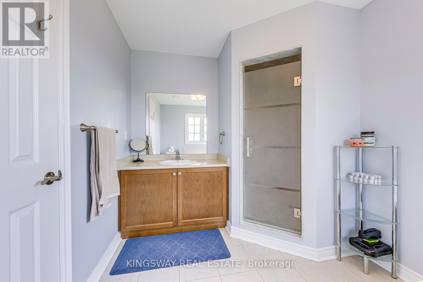 Photo 31 of 423 Cedric Terrace, Milton ON