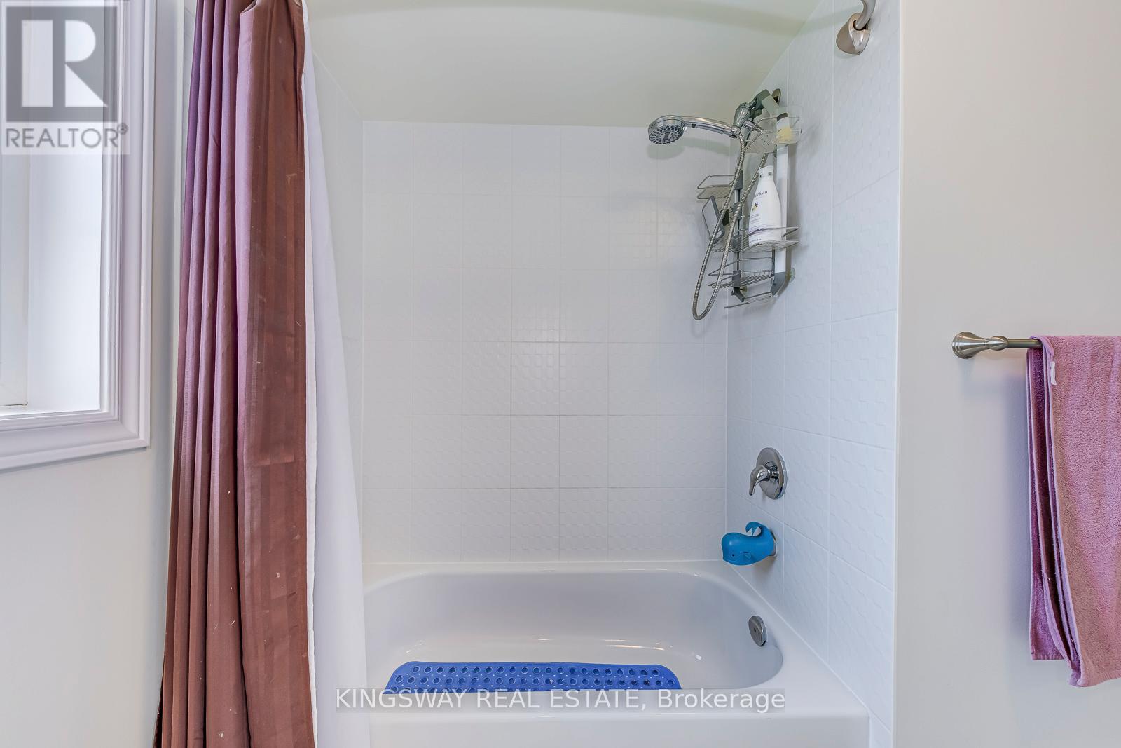 Photo 41 of 423 Cedric Terrace, Milton ON