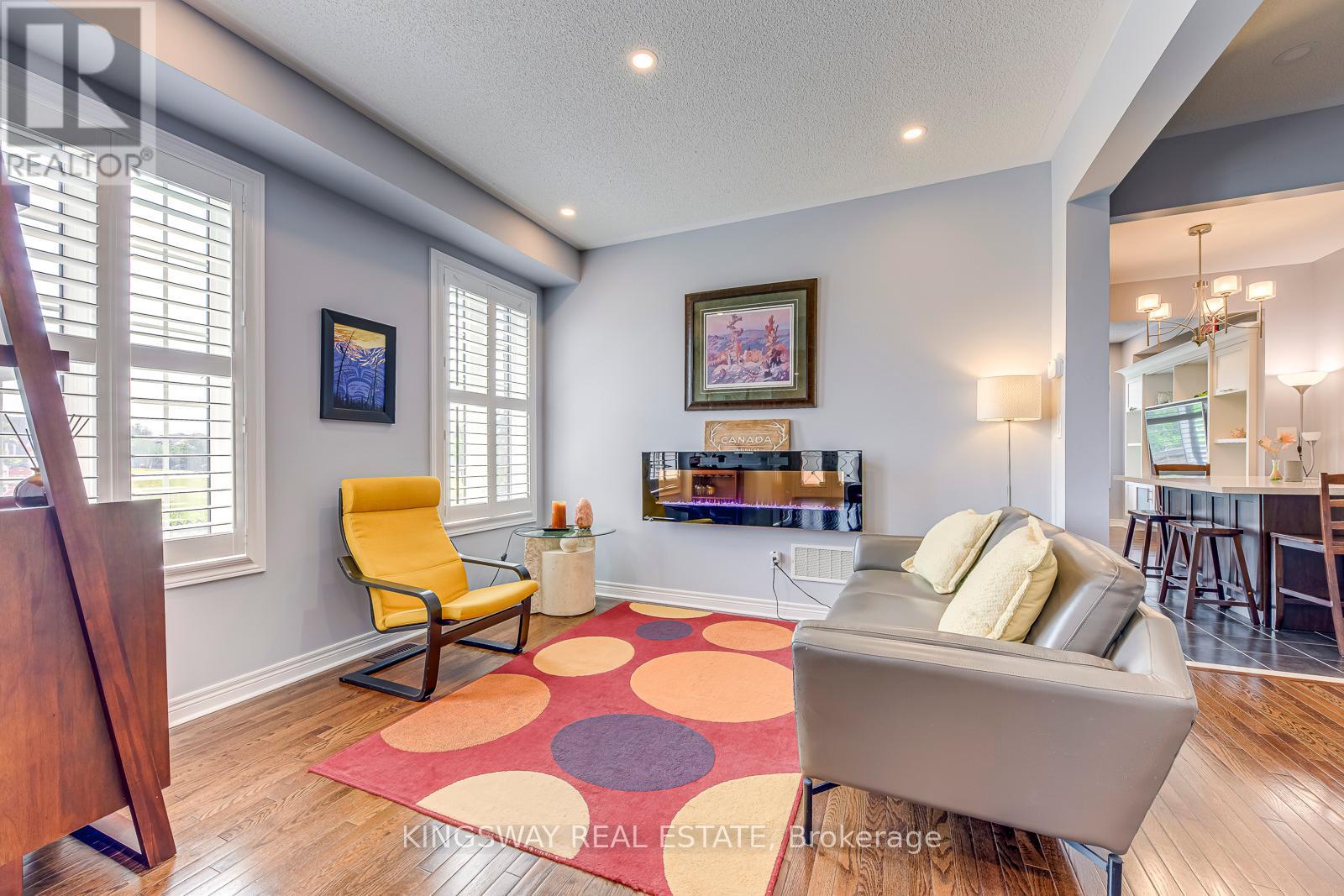 Photo 9 of 423 Cedric Terrace, Milton ON