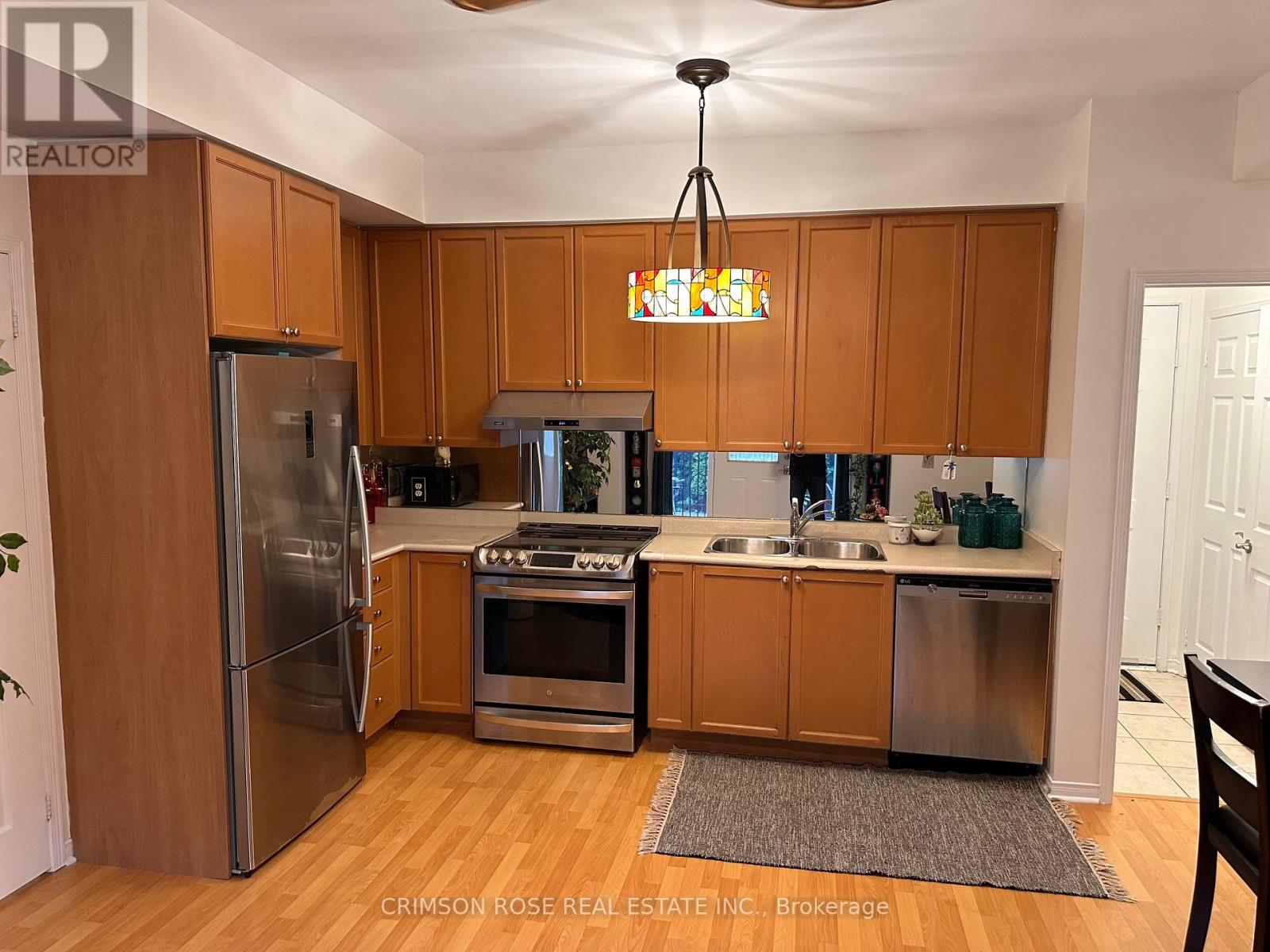 Photo 7 of 245 4975 Southampton Drive, Mississauga ON