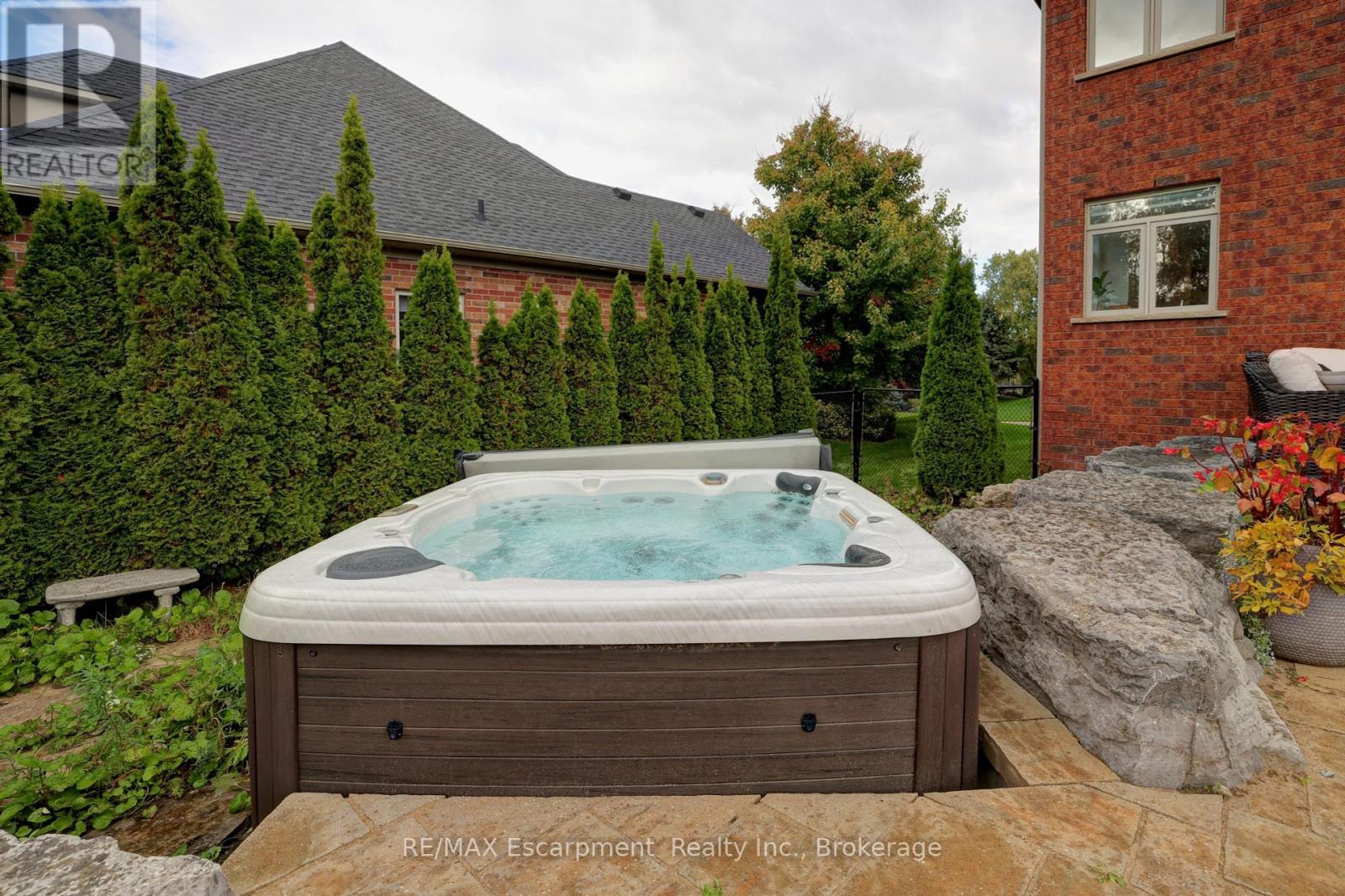 Photo 45 of 48 Palomino Drive, Hamilton ON