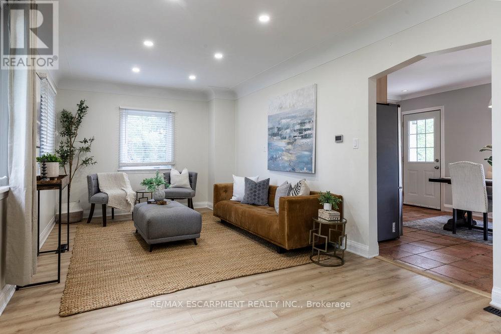 Photo 6 of 5418 King Street, Lincoln ON