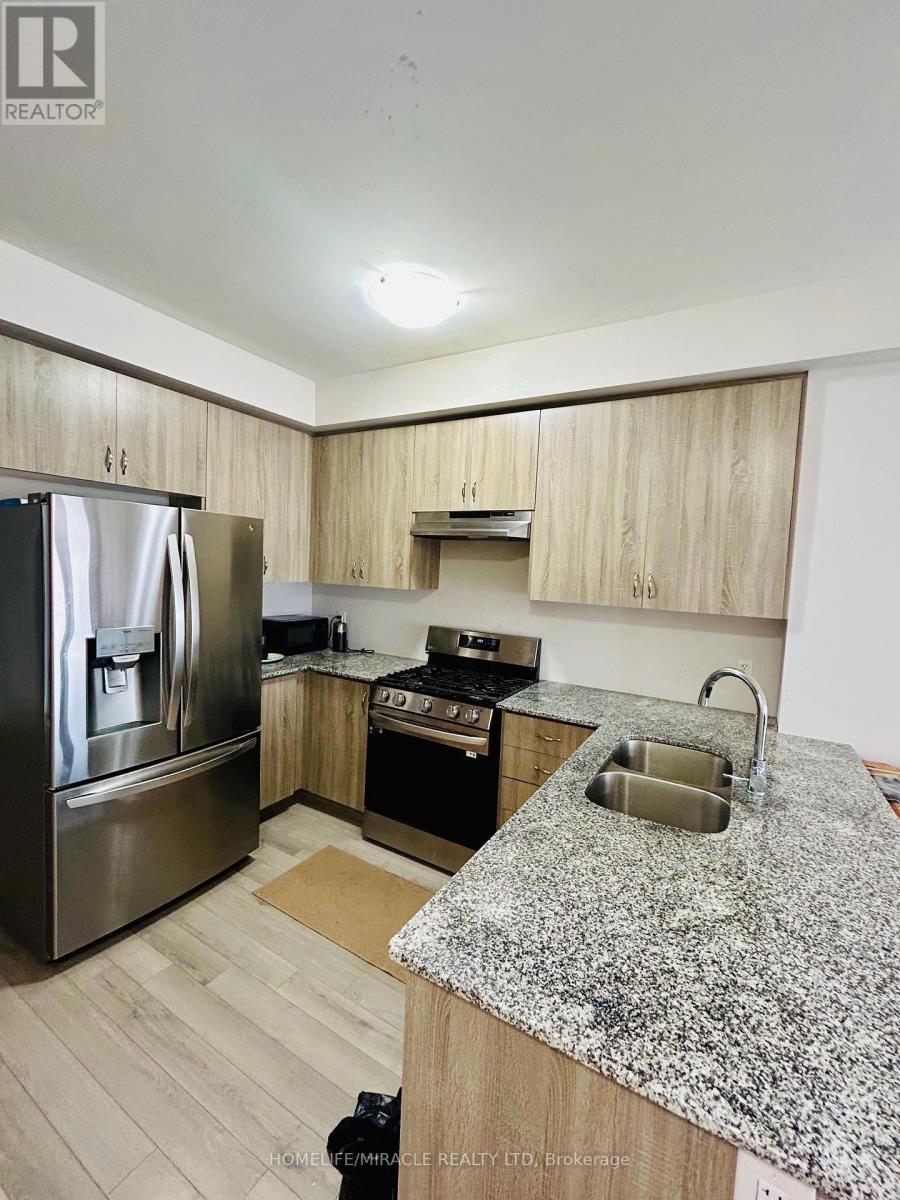 Photo 2 of 302 585 Colborne Street, Brantford ON