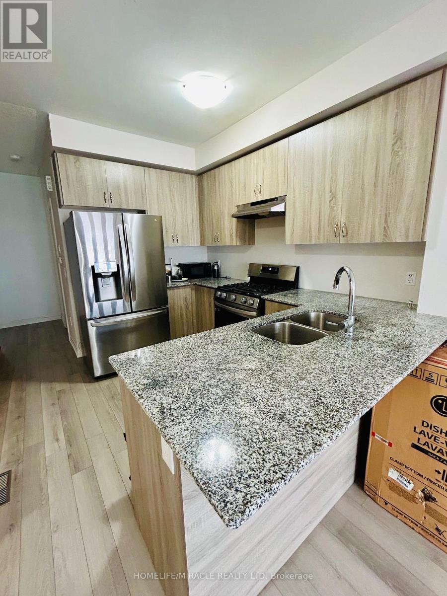 Photo 6 of 302 585 Colborne Street, Brantford ON