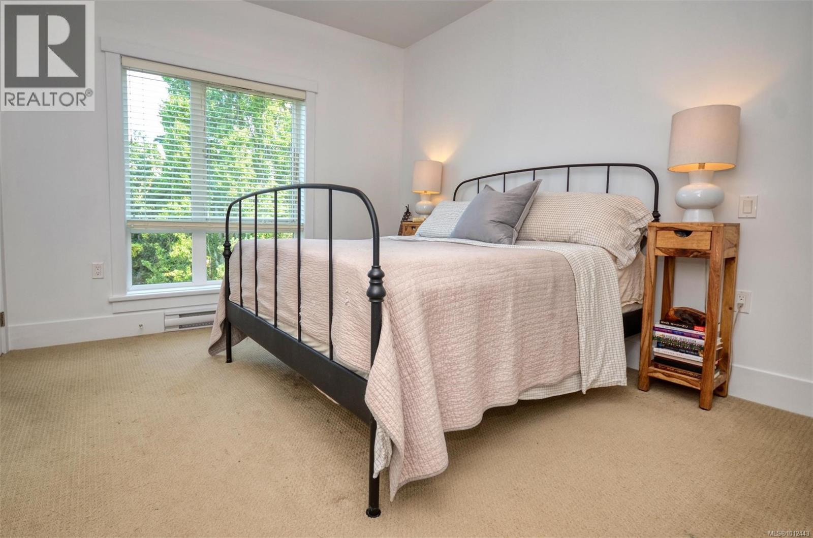 Photo 14 of 405 982 Mckenzie Ave, Saanich BC