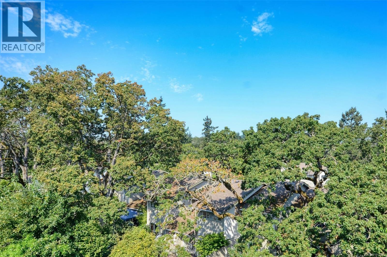 Photo 25 of 405 982 Mckenzie Ave, Saanich BC