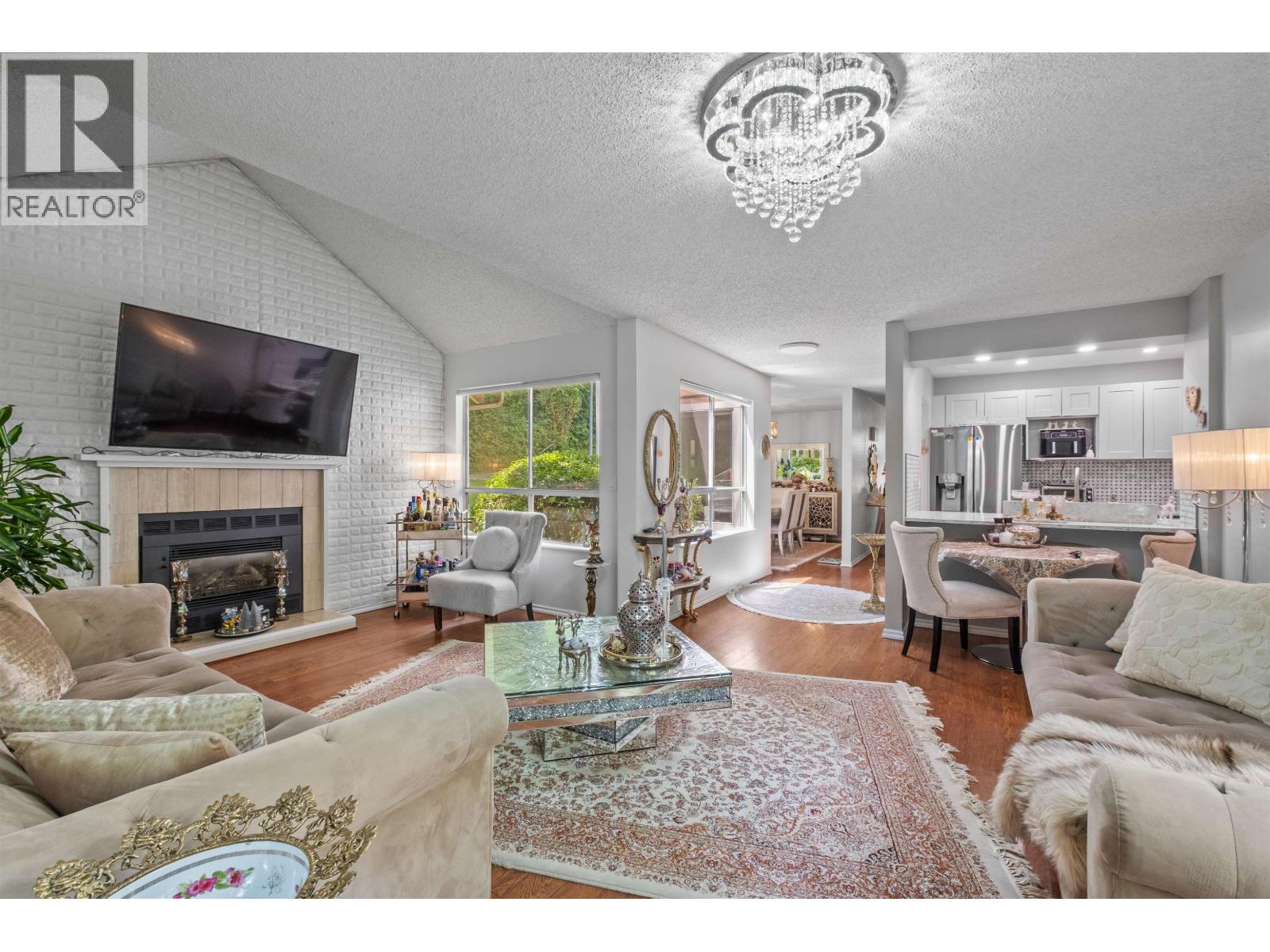 Photo 4 of 66 9000 Ash Grove Crescent, Burnaby BC