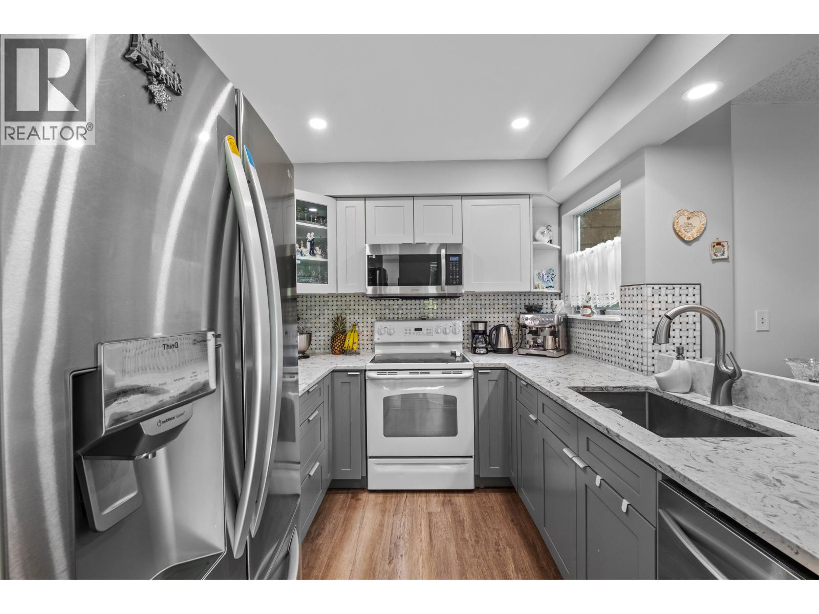 Photo 6 of 66 9000 Ash Grove Crescent, Burnaby BC