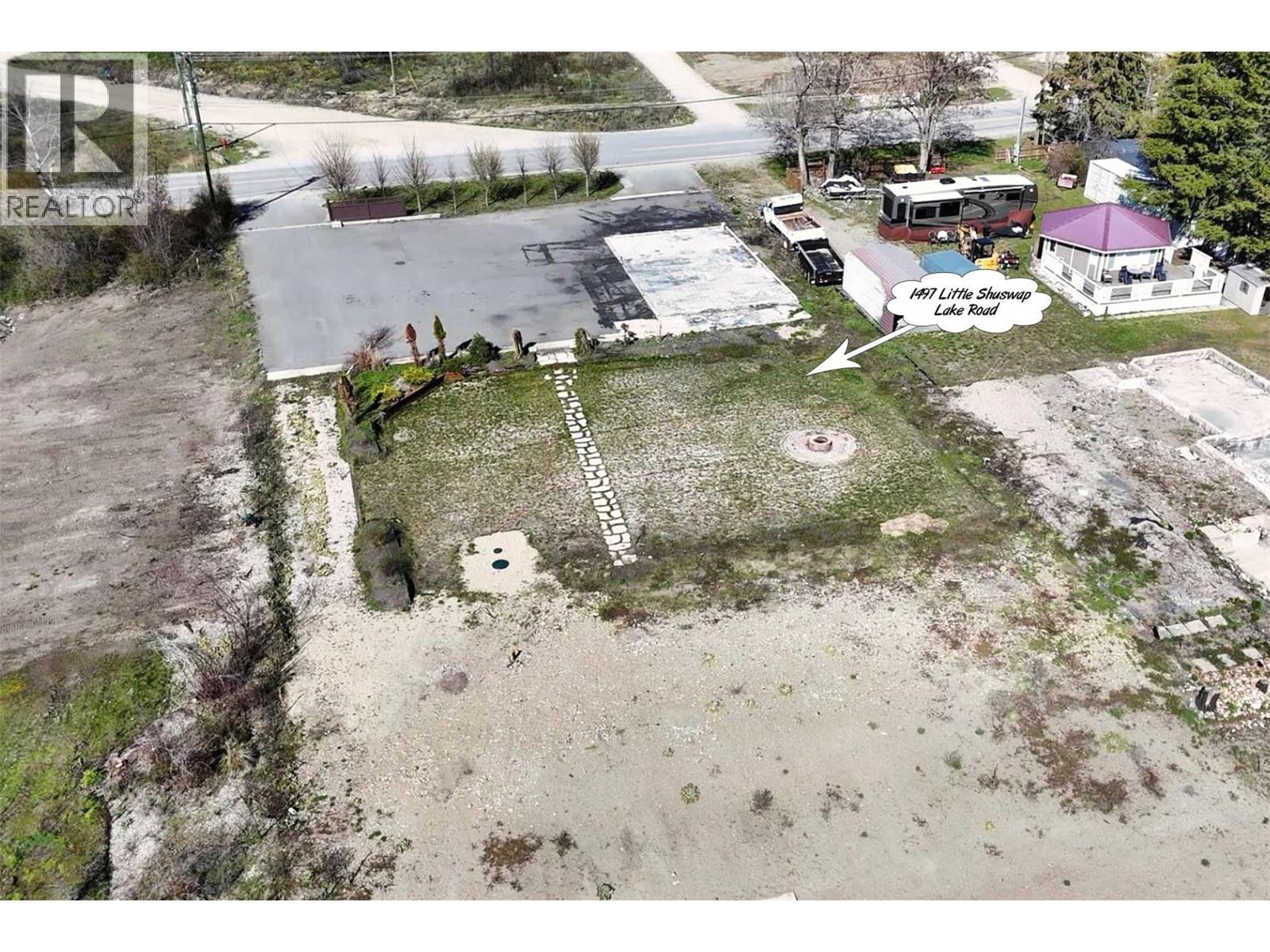 1497 LITTLE SHUSWAP Road, Chase