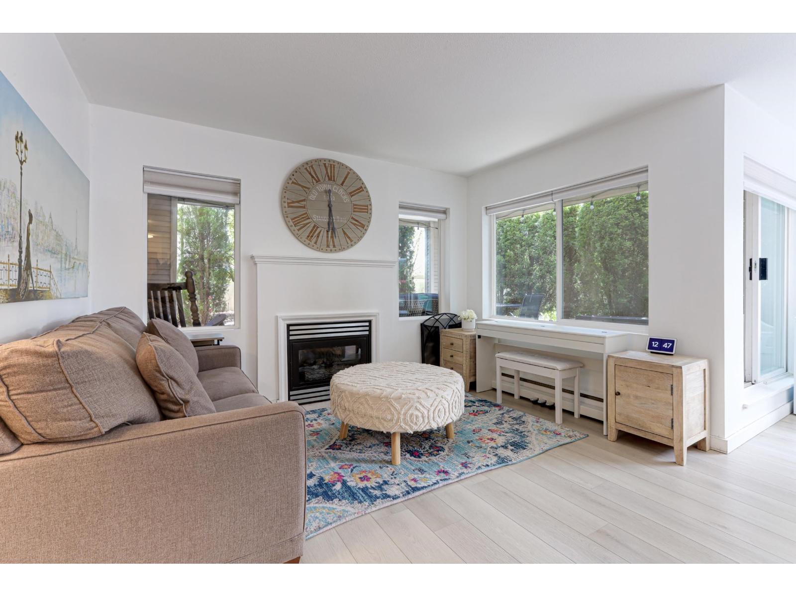 Photo 1 of 203 6359 198 Street, Langley BC