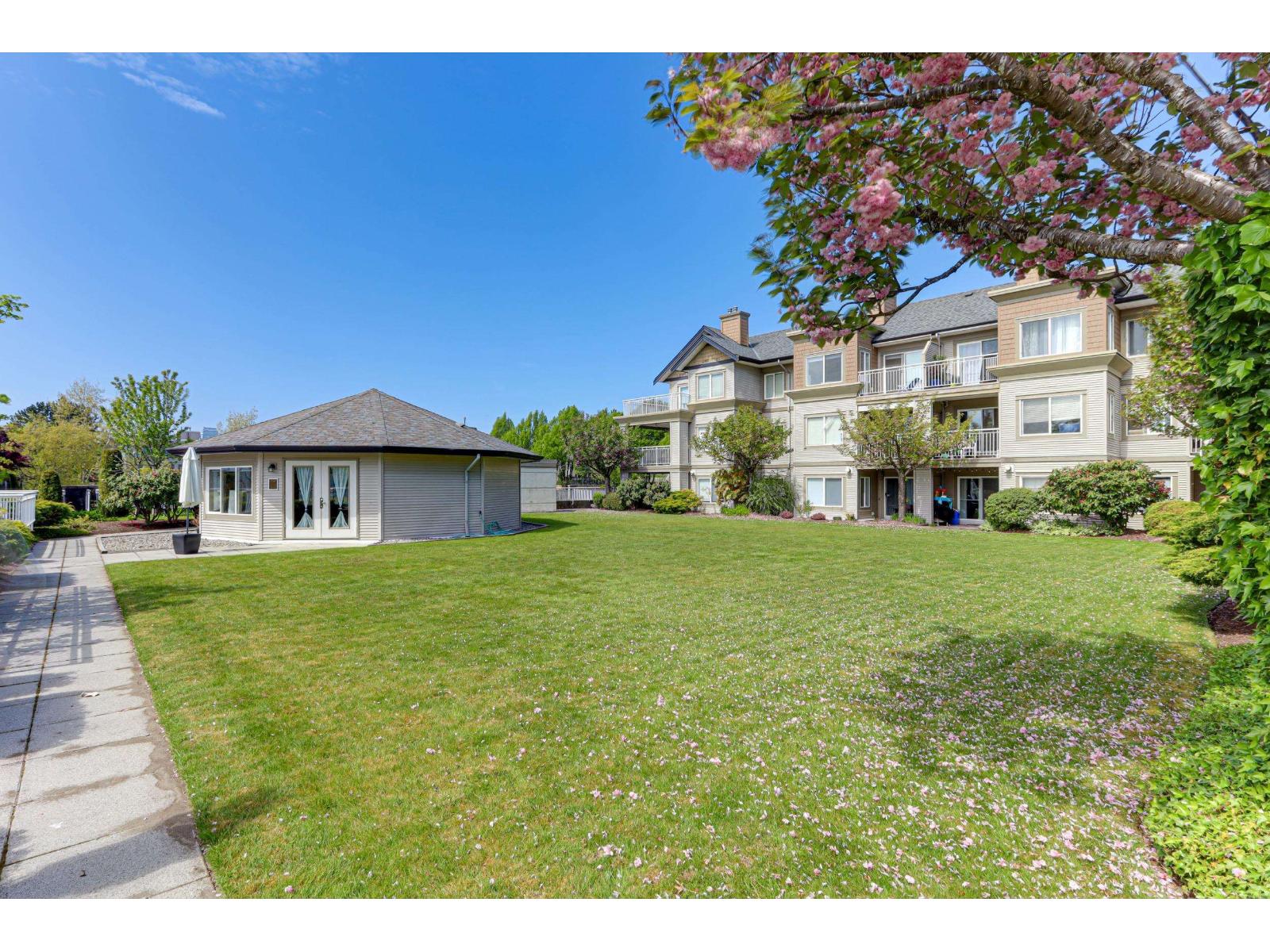 Photo 36 of 203 6359 198 Street, Langley BC