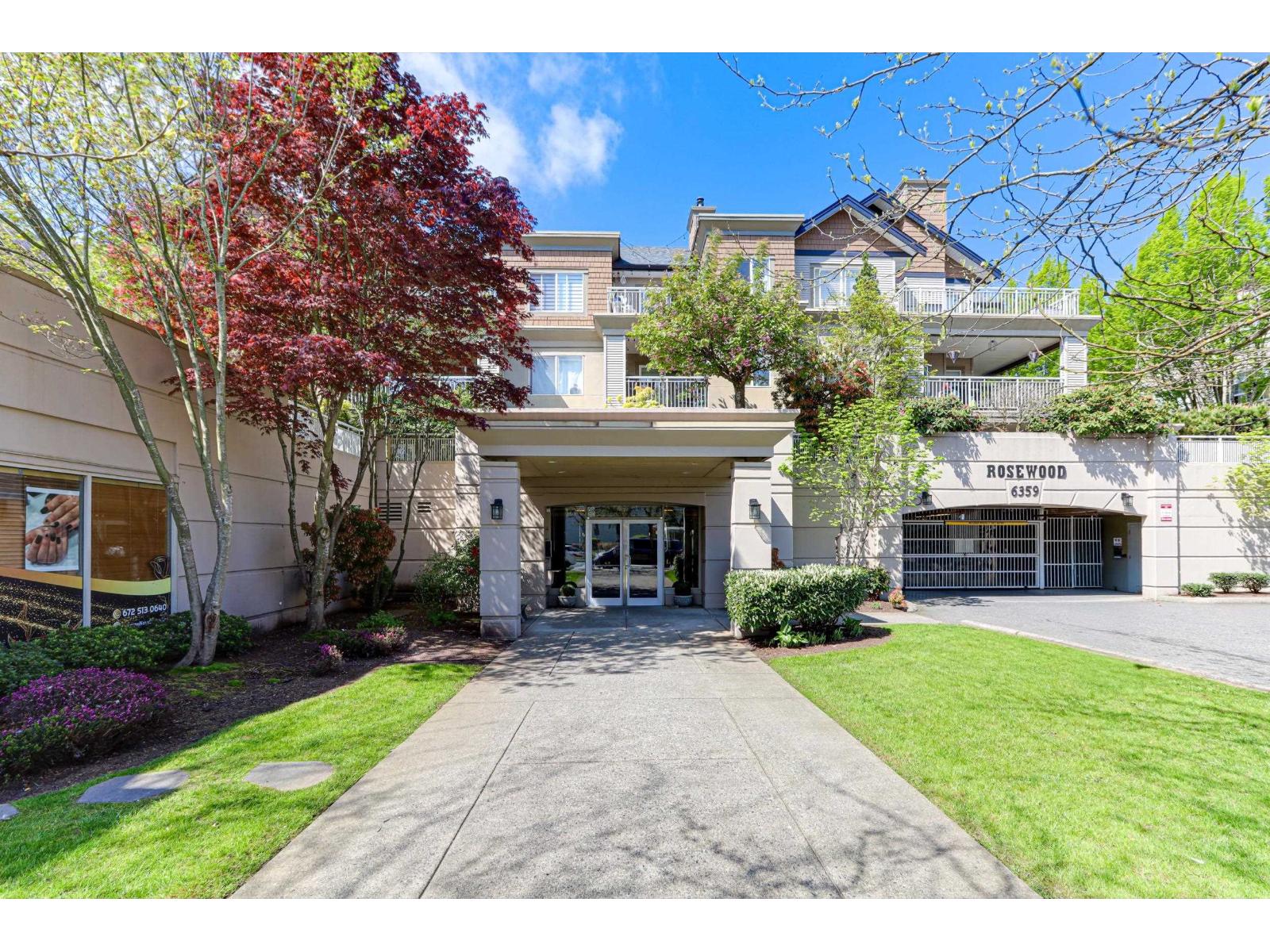 Photo 2 of 203 6359 198 Street, Langley BC