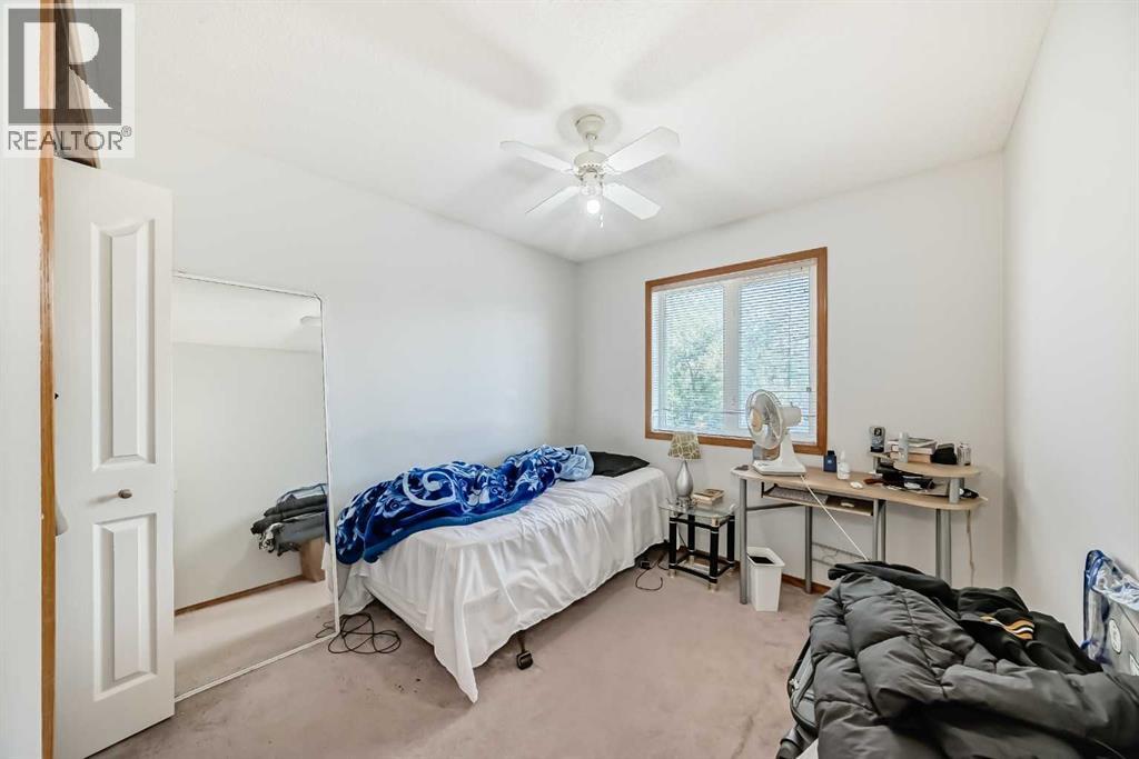 Photo 31 of 407 Citadel Meadow Bay Nw, Calgary AB