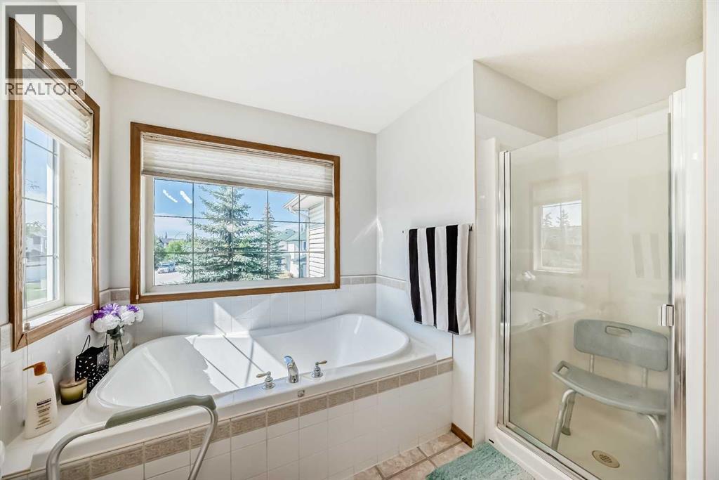 Photo 28 of 407 Citadel Meadow Bay Nw, Calgary AB